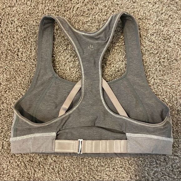 Reversible Lululemon Bra - Picture 3 of 5